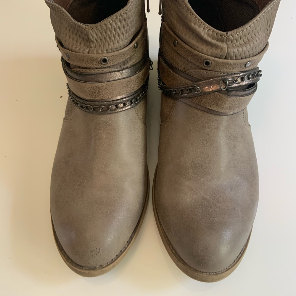 Kohl’s brand sand colored booties